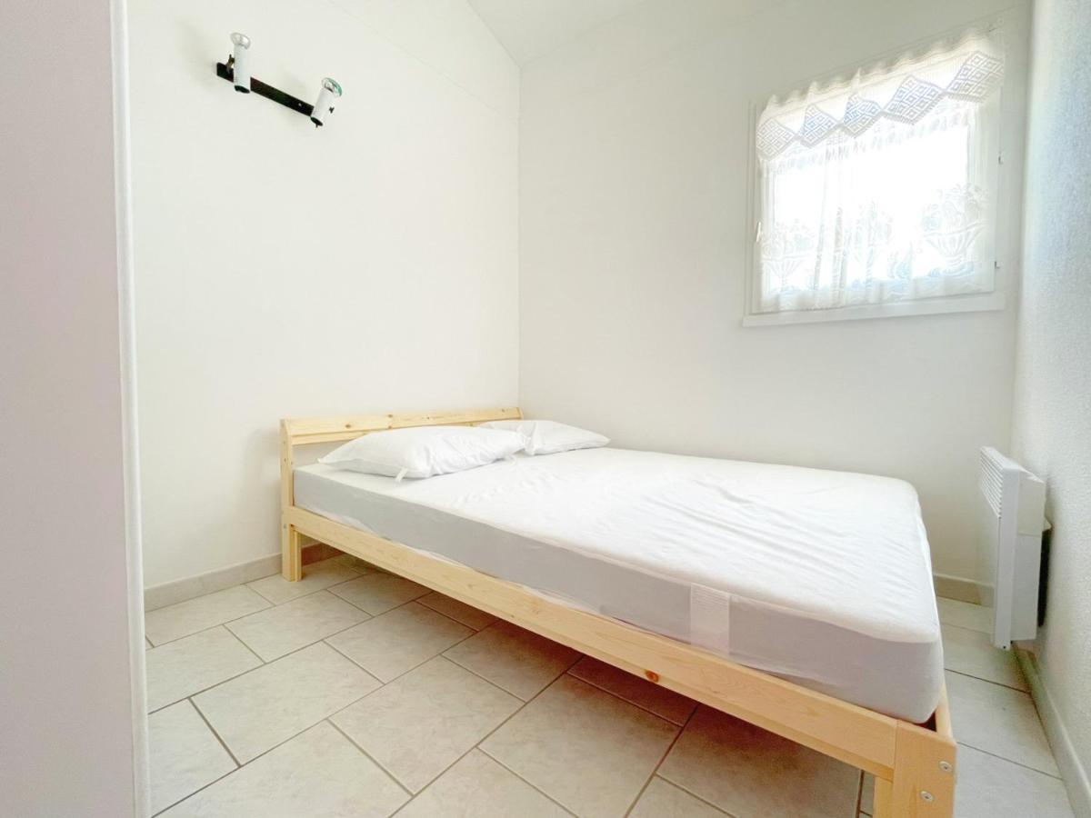Charmant 2 Pieces Avec Mezzanine, Parking, A 300M De La Plage Et Commerces - Fr-1-338-502 Σετ Εξωτερικό φωτογραφία